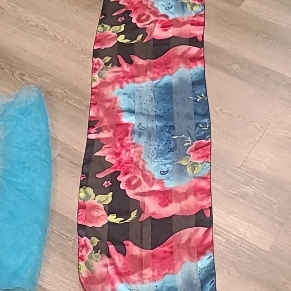 Random Scarf Bundle - Picture 2 of 5